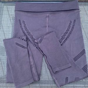 Pre owned Alo high wasted distressed leggings